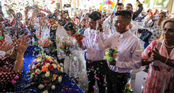 U Meksiku održana masovna proslava istospolnih vjenčanja i promjene spola
