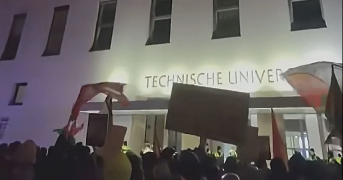 Propalestinski aktivisti provalili u zgradu fakulteta u Münchenu, ispalili vatromet