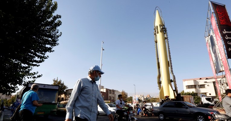 Trump: Iran ne smije imati nuklearno oružje. Budu li ga imali bit ćete vrlo nesretni