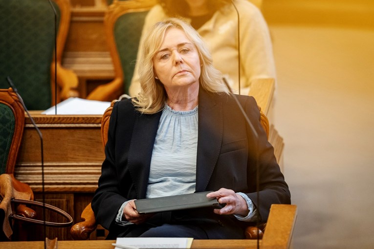 Norveška diplomatkinja dala ostavku zbog Epsteina. Istraga obuhvaća i njenog supruga