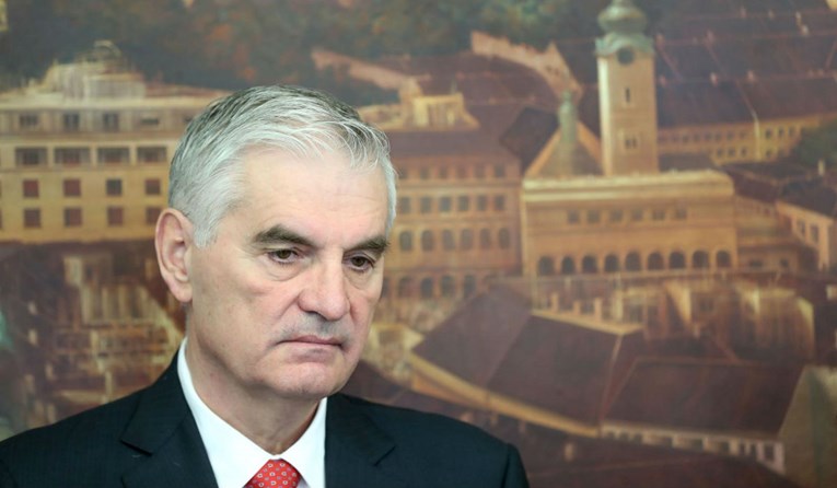 Najlikvidnija bila dionica Zagrebačke banke čiji je šef iznenada podnio ostavku
