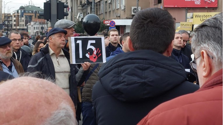 Nastavljaju se prosvjedi u Srbiji. I u Nišu blokirana zgrada rektorata