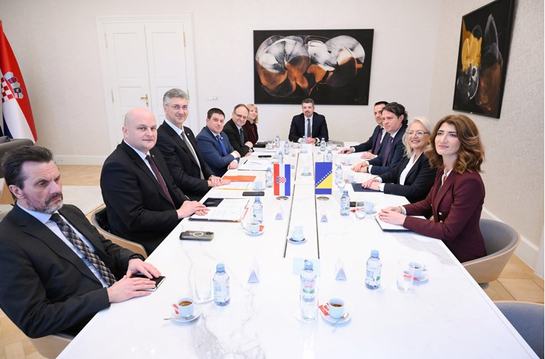 Plenković se susreo s predstavnicima BiH: Podržat ćemo ključne projekte