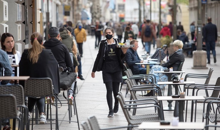 Petero umrlih i novih 537 zaraženih u Primorsko-goranskoj županiji
