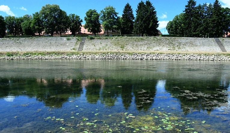 Vodeni val iz Karlovca kreće se prema Sisku i Petrinji