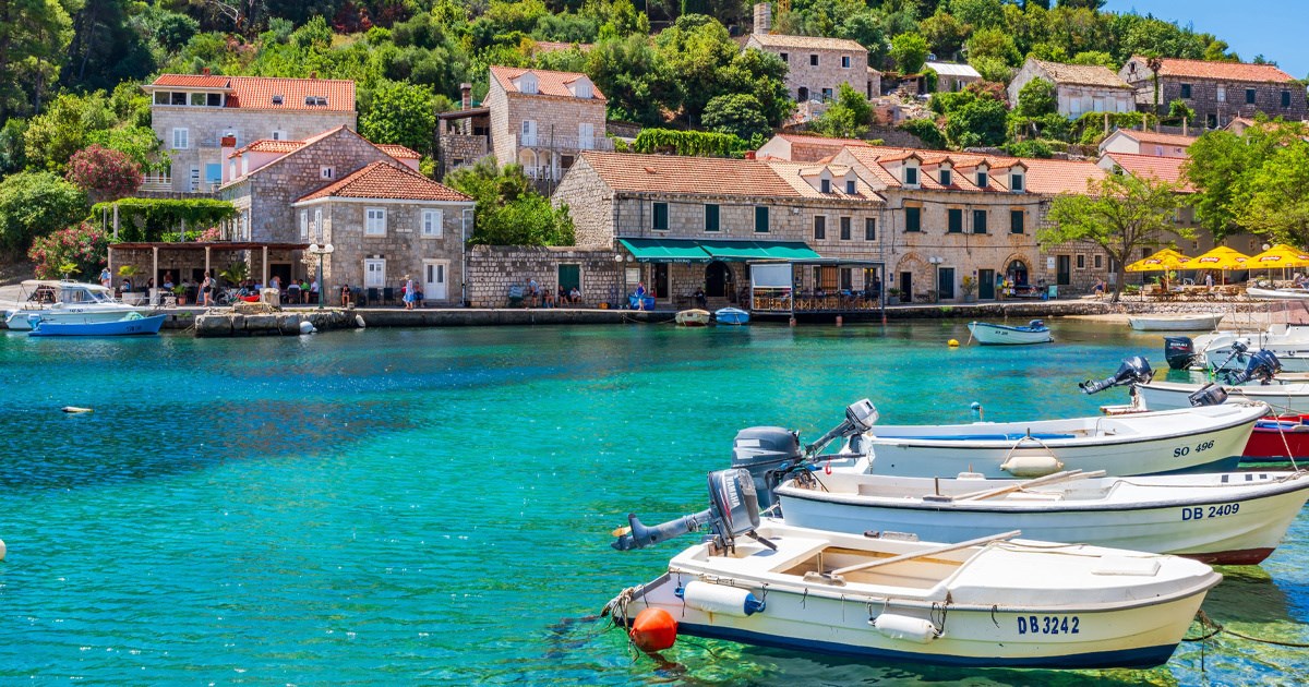 Austrijanci pišu o neonacistima na Šipanu. "Čuli smo za vojne vježbe"