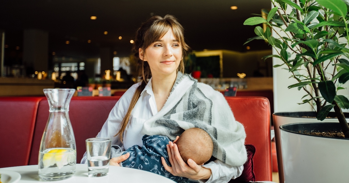 Mama oduševila reakcijom na šogora koji ju je tražio da ne doji u javnosti