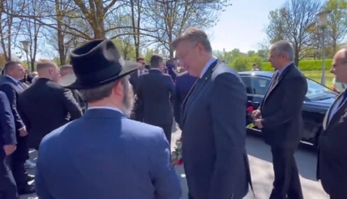 VIDEO Milanović i Plenković se ignoriraju u Jasenovcu, nisu se ni pogledali