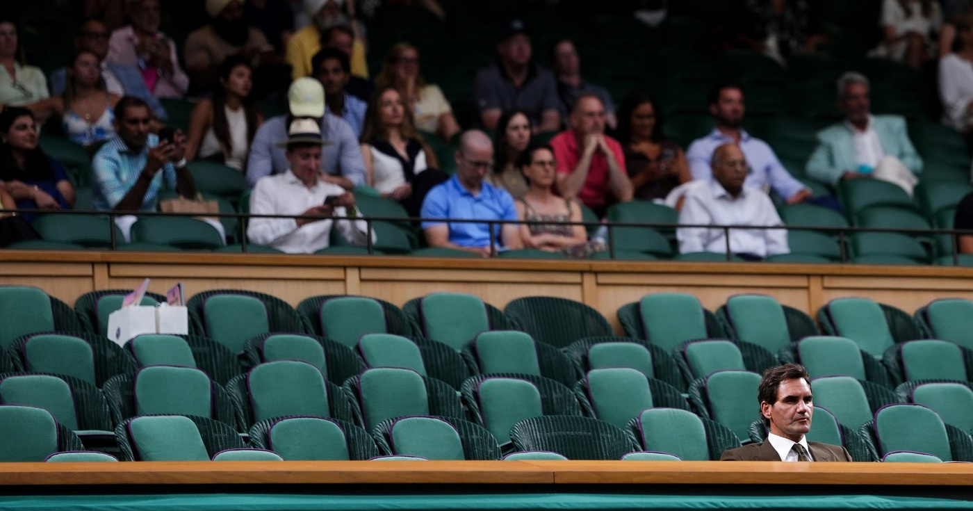 Širi se fotka Rogera Federera na Wimbledonu i totalni je hit