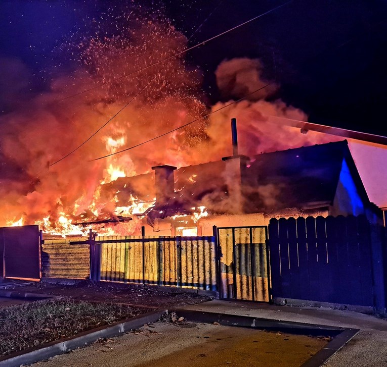 Novi požar u Zagrebu, vatra progutala kuću u širem centru grada