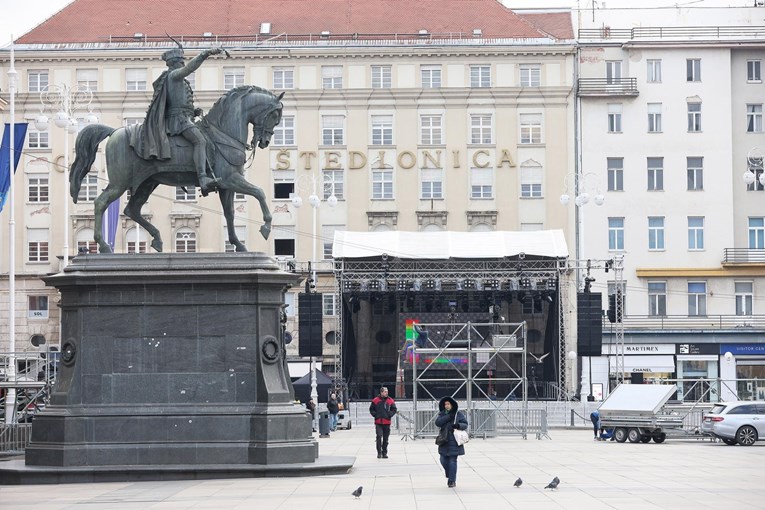 FOTO Na Trgu bana Jelačića sve je spremno za doček rukometne reprezentacije