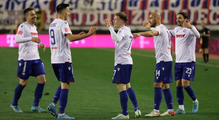 Hajduk se vratio u igru za naslov
