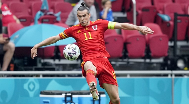 Bale razmišlja o odlasku u engleskog drugoligaša? Izbornik Walesa: Ima smisla