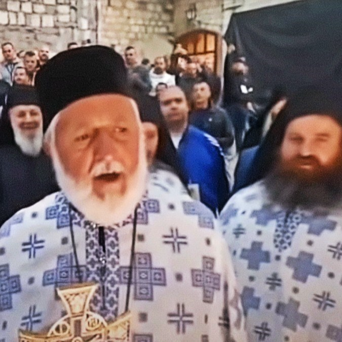 VIDEO Popovi u manastiru na Cetinju pjevali "Kad se vojska na Kosovo vrati"