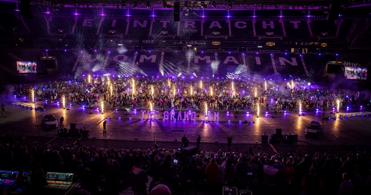 Oboren svjetski rekord za najveći live rock bend, sudjelovalo 1200 glazbenika