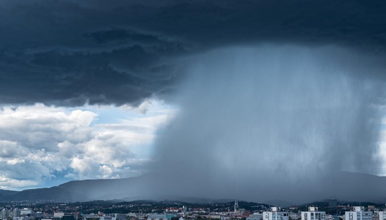 Stiže obilna kiša, moguće poplave. DHMZ: Budite spremni na iznenadne promjene