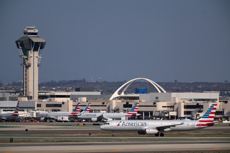 Potpuni slom američkog zračnog prometa zbog blokade vlade. "Intergalaktički cirkus"