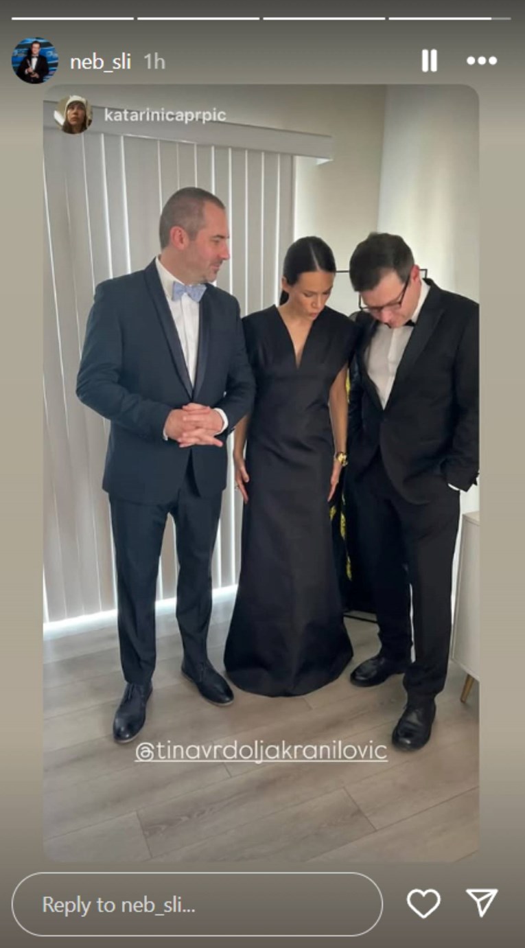 Hrvatska ekipa spremna za crveni tepih, Goran Bogdan snimljen iza Ariane Grande