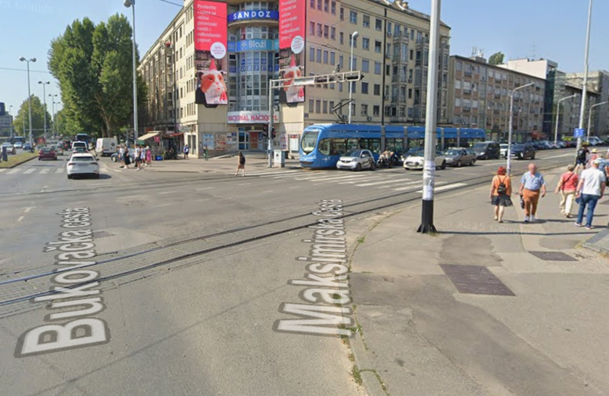 Sudar tramvaja i automobila na Maksimiru, došlo do zastoja