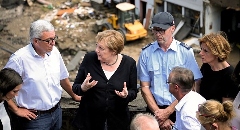 Merkel: Moramo biti brži u borbi protiv klimatskih promjena
