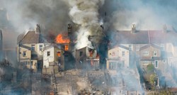 Veliki požari zbog ekstremne vrućine u Londonu: Uništene kuće, tračnice, piste...