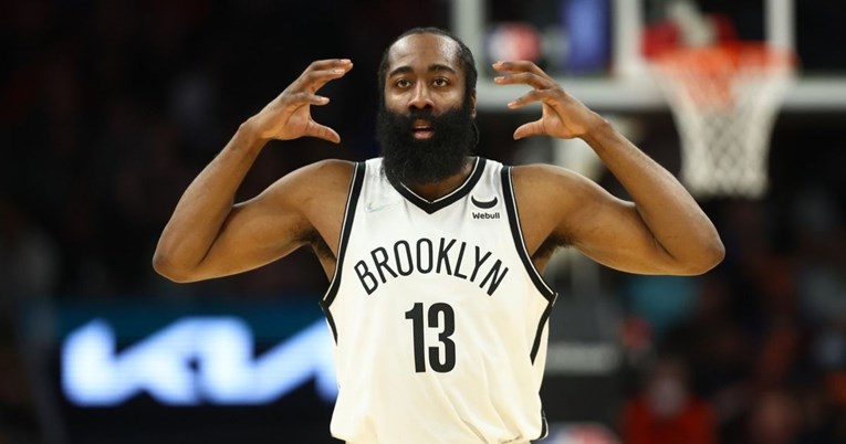 Harden se nakon godinu dana rastao s Netsima, Dallas rastavio Dončića i Porzingisa