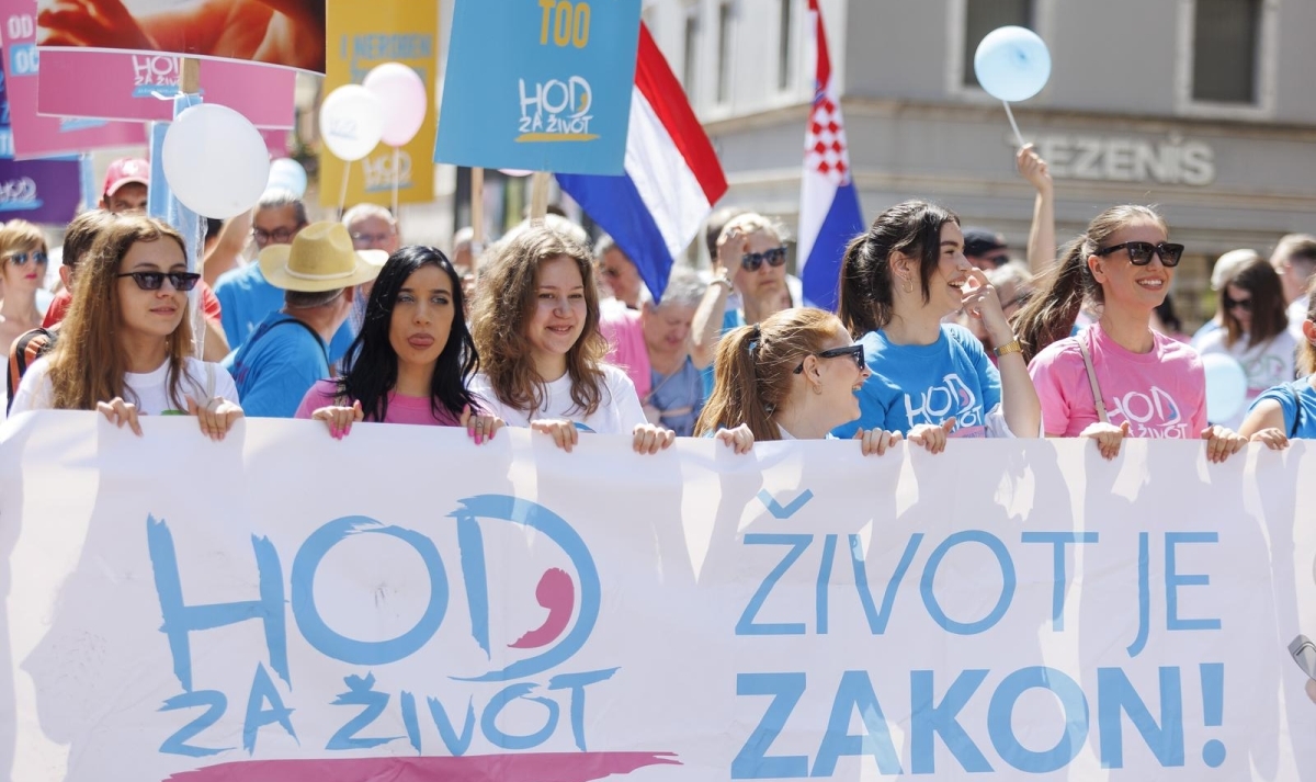 Hod za život ove godine u 12 gradova. "Tražimo zakonsku zaštitu života"