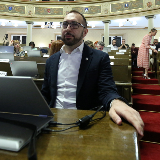 Tomašević šefu zagrebačkog HDZ-a: Poslušajte što sam rekao. Znate li čitati rebalans?