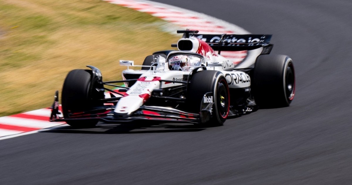 Verstappen uzeo pole position u Japanu. Prate ga McLareni, Hamilton tek osmi