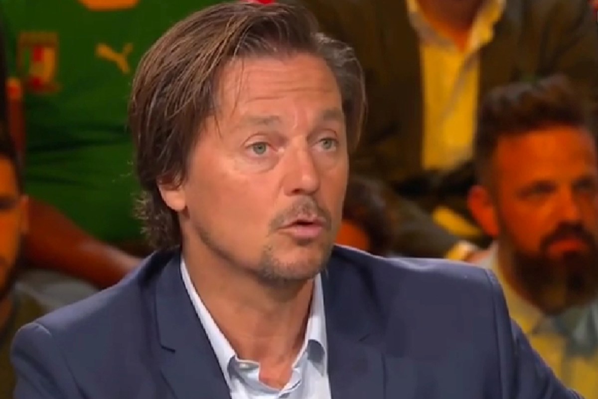 Komentator u prijenosu o direktorici Parisa: "Priča o gaćicama". Odmah je suspendiran