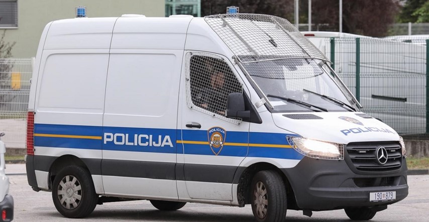 Maloljetnici pljačkali po Velikoj Gorici s replikom air soft pištolja