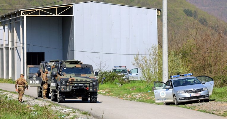 NATO pozvao Kosovo na smanjivanje napetosti sa Srbijom. "KFOR će biti na oprezu"