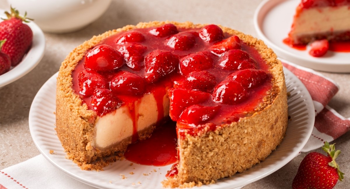 Prve jagode već su stigle na tržnice, od njih radimo ove slasne kolače