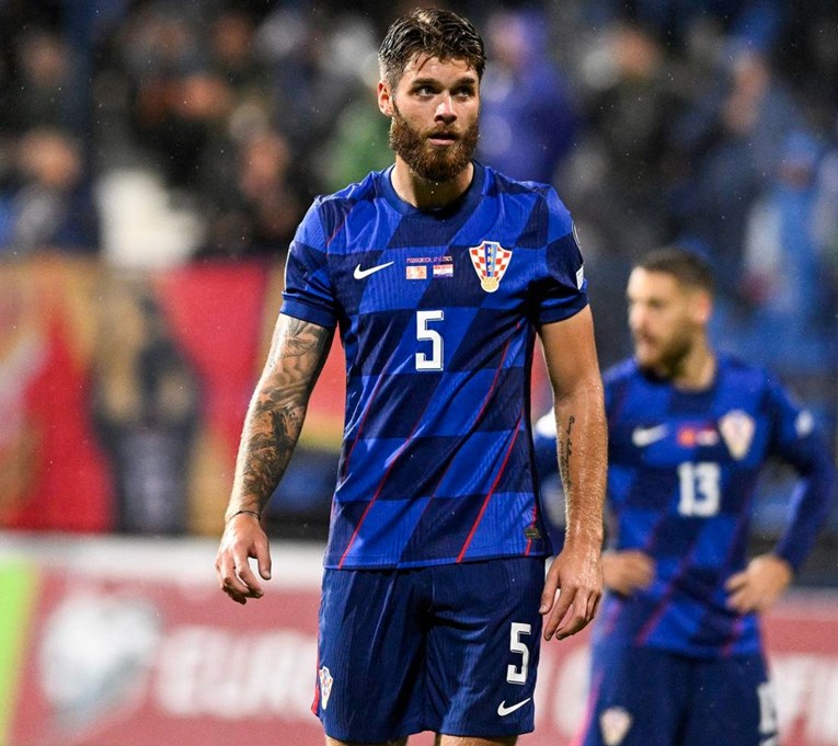 VIDEO Katastrofalan početak Hrvatske. Crna Gora iskoristila kikseve i zabila dva gola