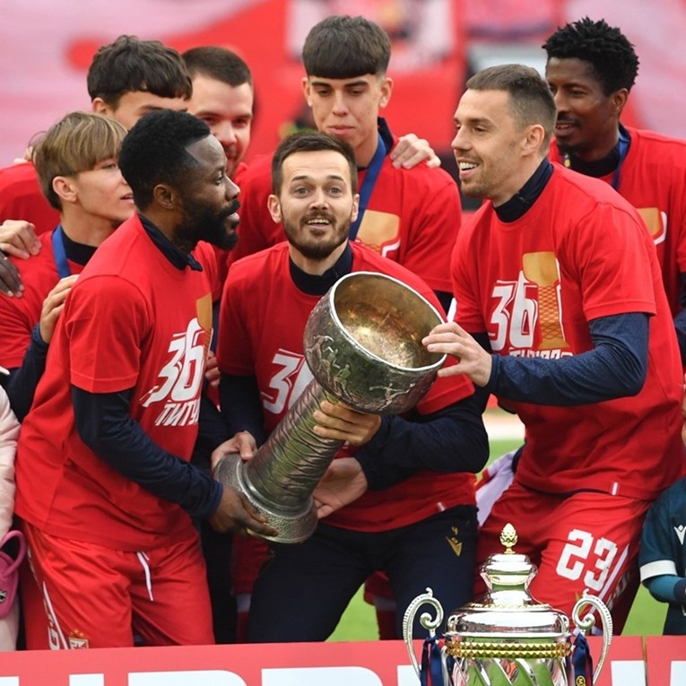 Crvena zvezda slavi rasplet u SHNL-u. Rijeka joj je jako pomogla