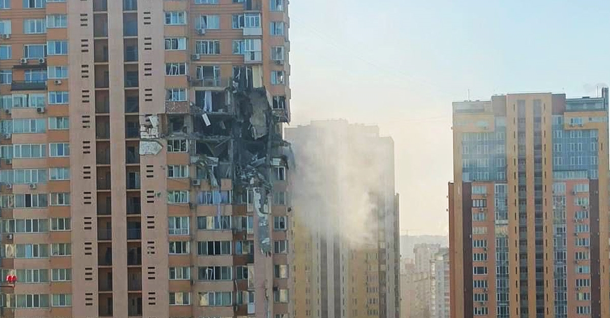 U zgradi pogođenoj raketom u Kijevu dvoje poginulih, šestero ranjenih
