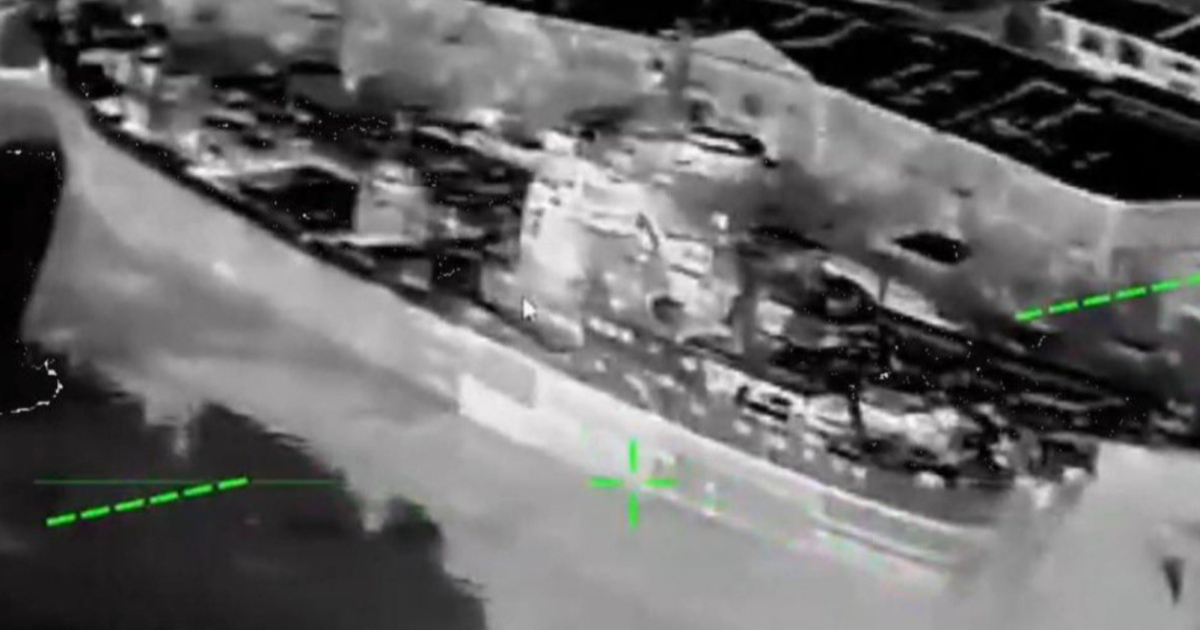 FOTO Masovan noćni udar na Krimu. Pogođena tri ruska ratna broda i MiG-31