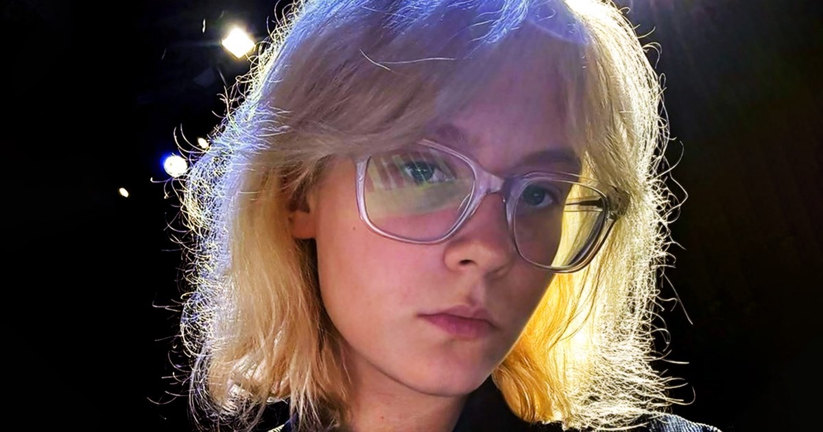 VIDEO Ruska pjevačica (18) na ulici pjevala zabranjenu pjesmu. Ide u zatvor