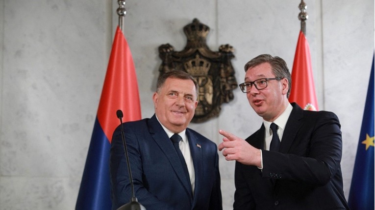 Vučić se sastao s Dodikom i Porfirijem, kaže da su razgovarali o strateškim pitanjima