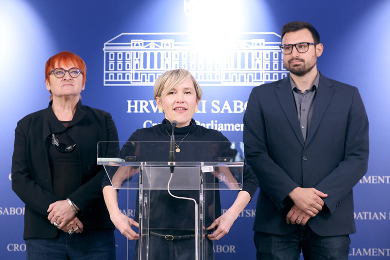 Kekin: Muškarac koji je nasilan prema ženi ne može imati jednaka roditeljska prava