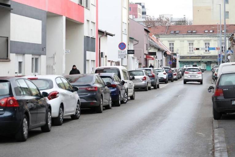 Osijek ponovno uvodi naplatu parkiranja