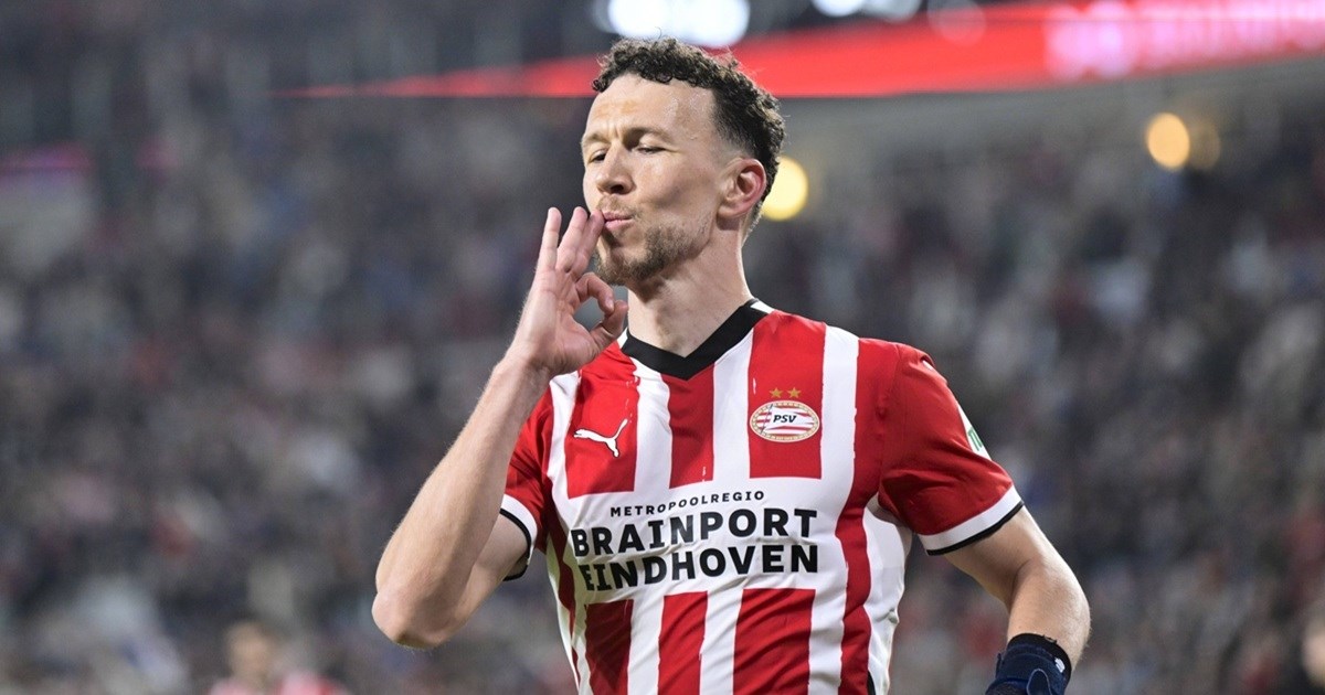 Perišić napušta PSV? Tehnički direktor kluba objasnio kakva je situacija