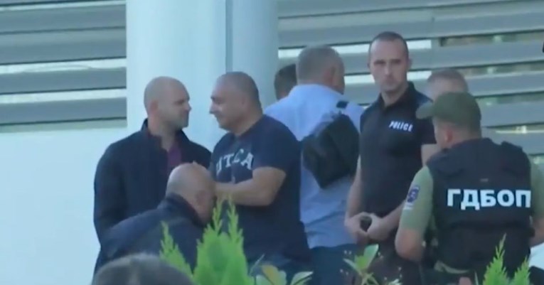 Policija pretraživala prostorije Bugarskog saveza nakon ostavke predsjednika