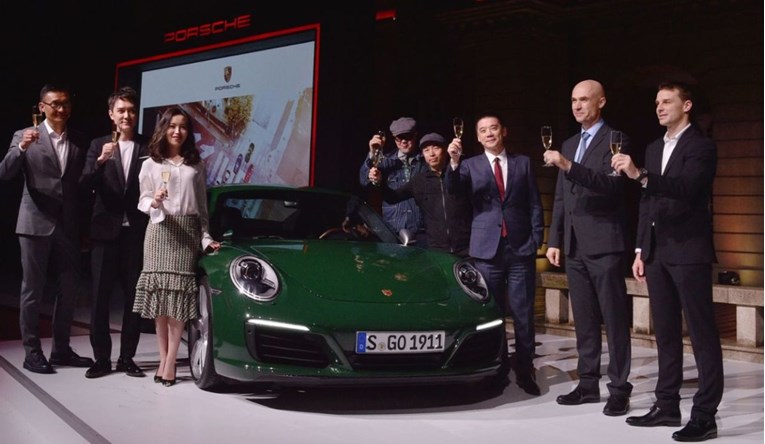 Porsche u Kini sve neuvjerljiviji. Pad prodaje i najava povratka benzinskim motorima