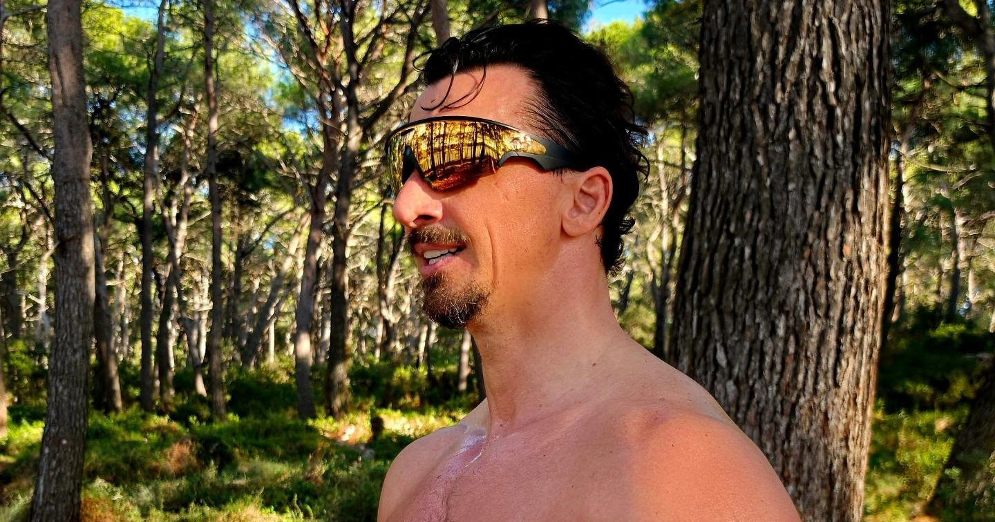 Zlatan Ibrahimović bez majice pokazao mišiće, vježbao u šumi u Hrvatskoj