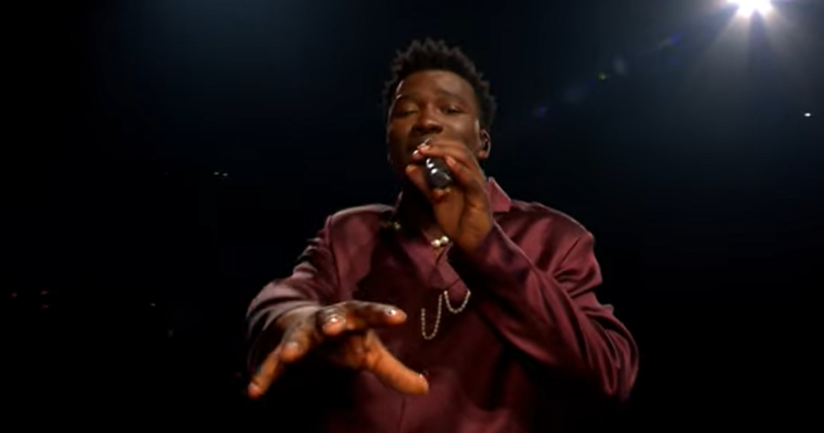 Emotivni predstavnik Nizozemske nastup na Eurosongu završio u suzama