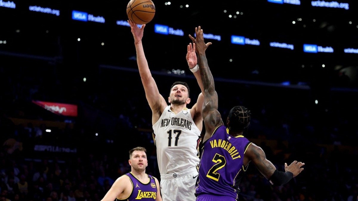 Velika trojka Lakersa ubacila 92. Hrvatski rookie drugi najefikasniji kod Pelicansa