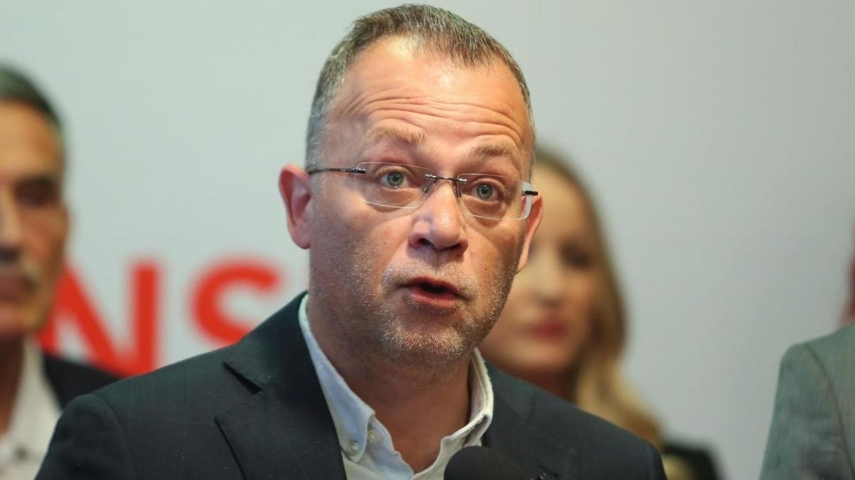 Hasanbegović: Pupovac ni ove ni bilo koje druge godine ne mora ići u Knin