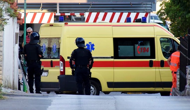 Pijani Nijemac u Puli zvao pomoć za sina pa fizički napao djelatnike hitne