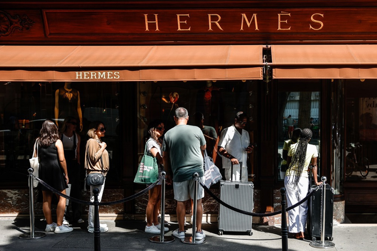 Prosvjednici opljačkali Hermes u Marseilleu. Tvrtka pojačala osiguranje